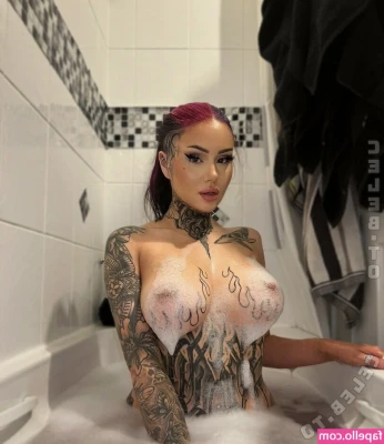 Ash Wilson [ ash-wilson ] - I’m just gonna bump this up here. FULL XXX HARDCORE THREESOME with