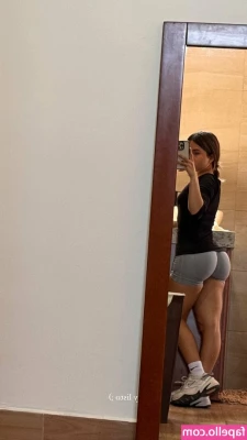 Leticia Murillo [ leticia-murillo ] - Peek-a-bar- boobs 😋