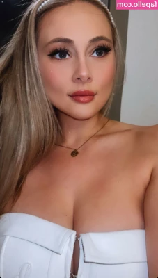 Cara Luby [ cara-luby ] - This shirt is holding in these titties by a thread 😹🤍