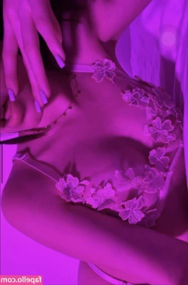 Fifi Rifis [ fifi-rifis ] - You have something for me to clean or empty?