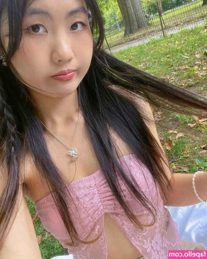 Wendifulz - See me play with my wet pussy in your DM 💦💦💦
