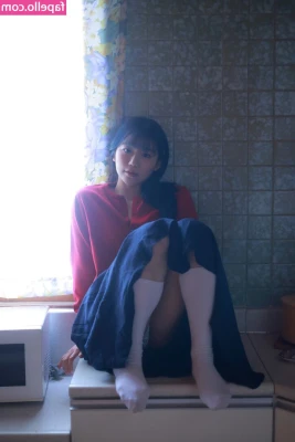super_yuisan [ super-yuisan ] - 18 years old fit cutie @sweet_polina 🍬She loves to play alone at