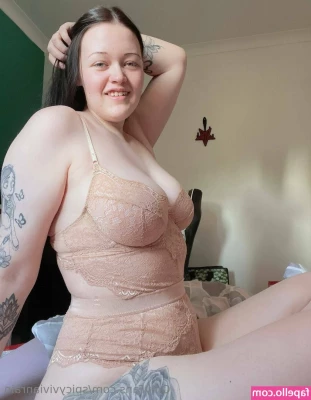 spicyvivianrain - Sandy toesss