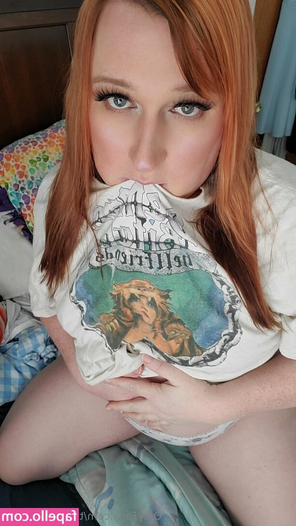 theragebadger - new lingerie is revealed!!