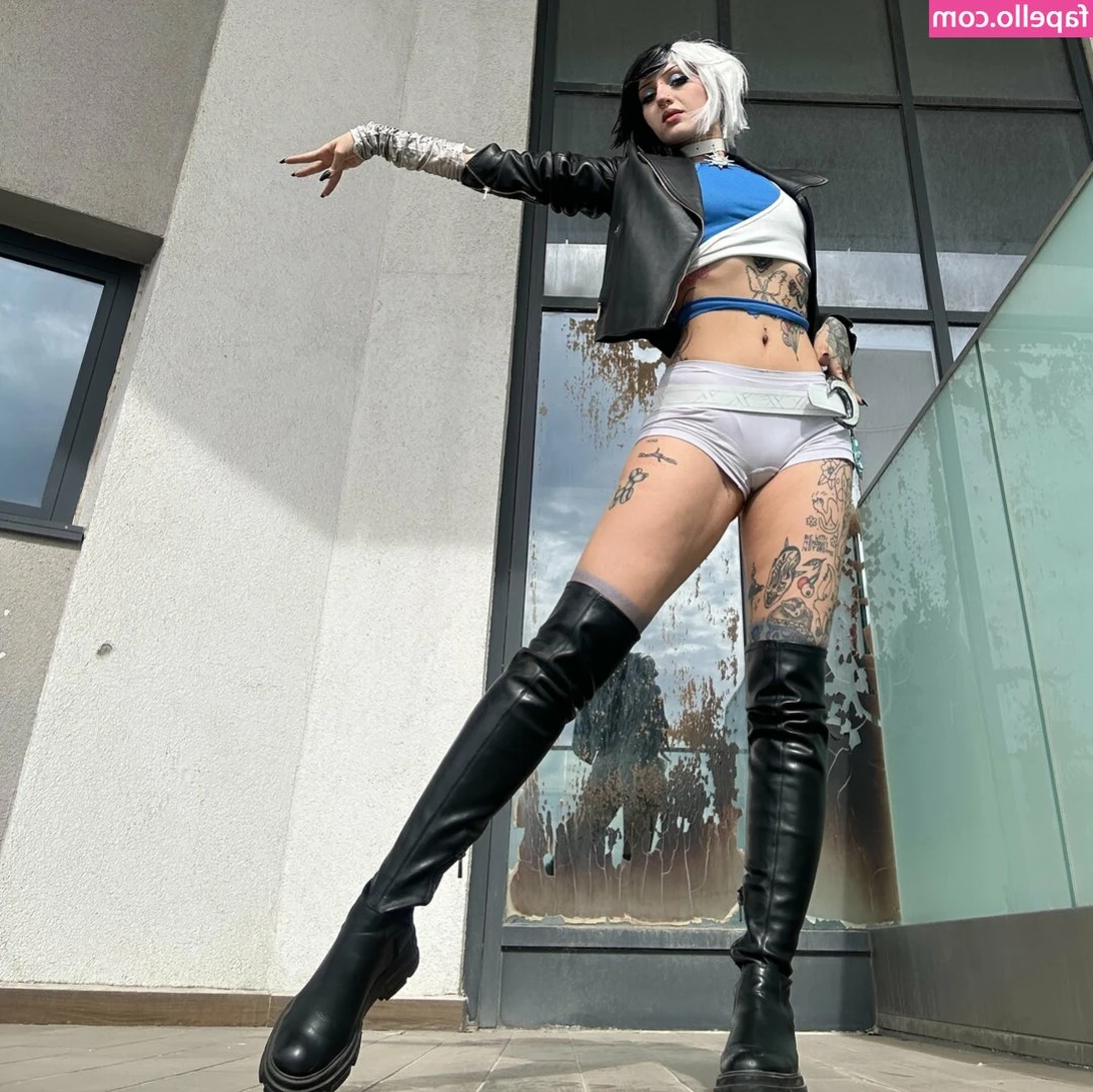 elsmerize - A collection of photos with Amanda