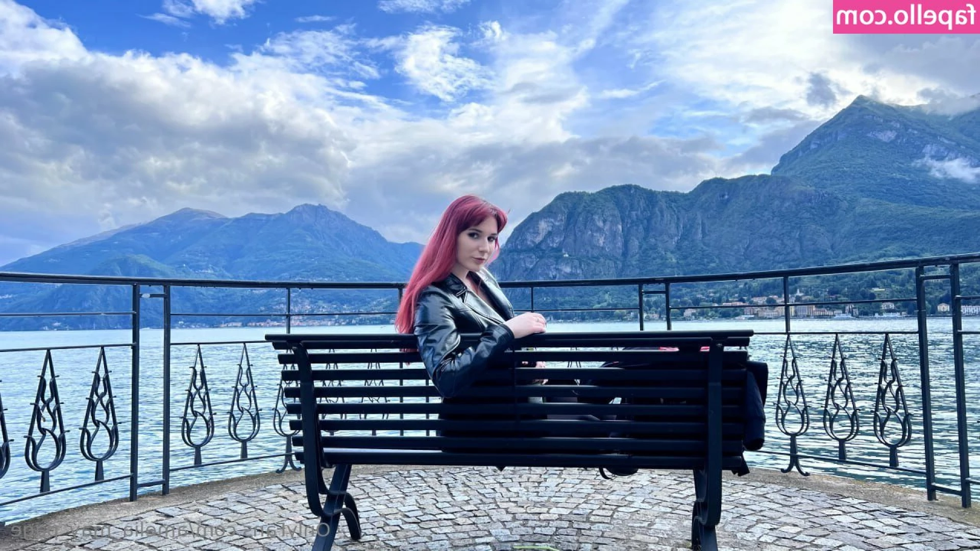 amelia_may_page [ amelia-may-page ] - I feel sick, how would you help make me feel better? 🤒💕