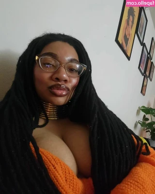LockedHoneyPrincess - sucking cock in fishnets ⛓😈💕