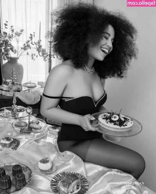 Alana Monteiro [ alana-monteiro ] - Easy access tops are the best