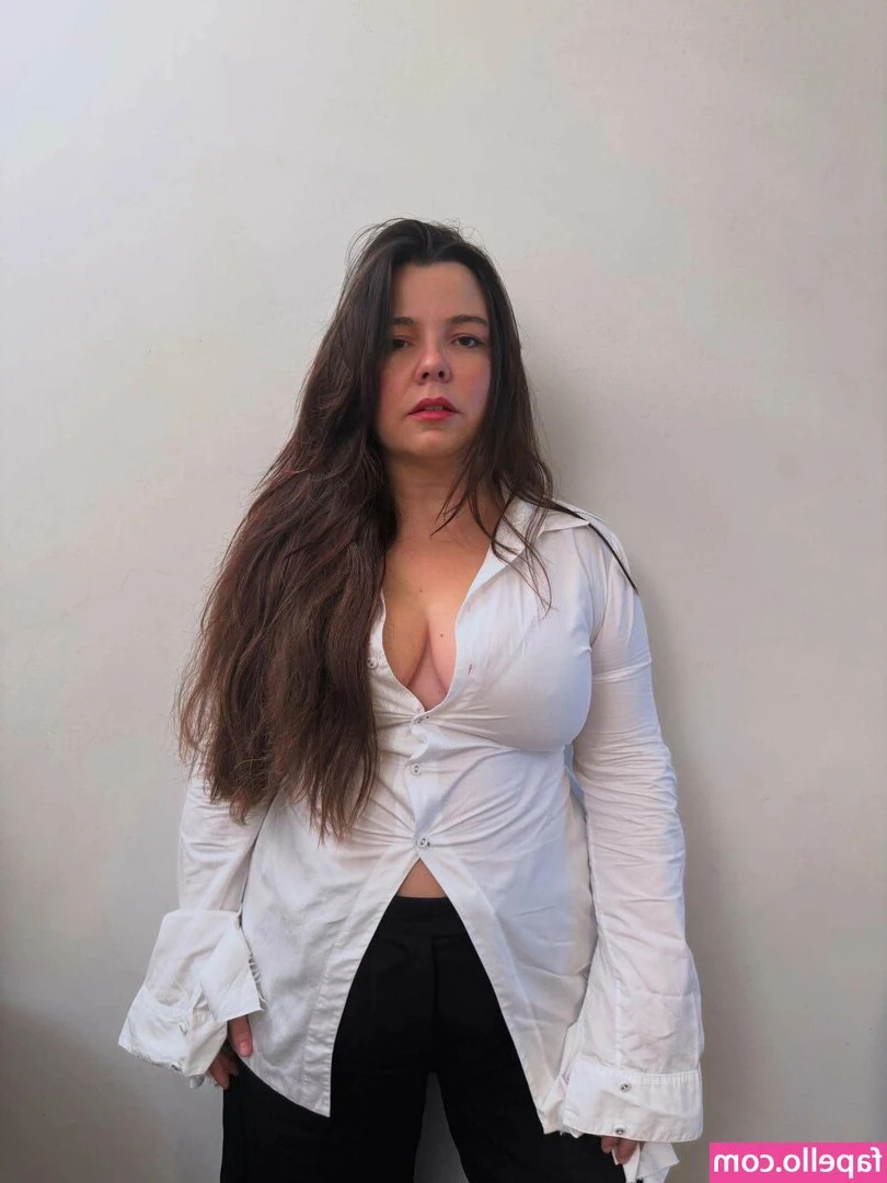 Catharina Caiado [ catharina-caiado ] - Will you take a picture of me?💕