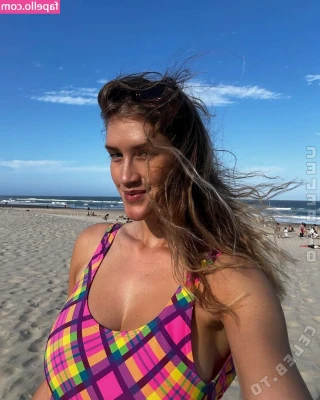 Laura Mae [ laura-mae ] - Anyone wanna send me a big tip to buy some new sex tOys xoxoxoxox