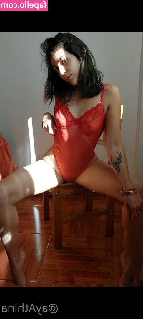 ayathina - [VIDEO] I was having a great time until someone walked into my room