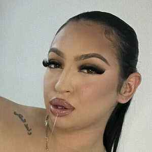 bustyblondinaughty
