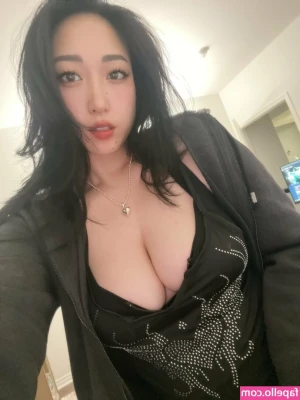 Tokimandee - This is how I plan on milking you dry 😈