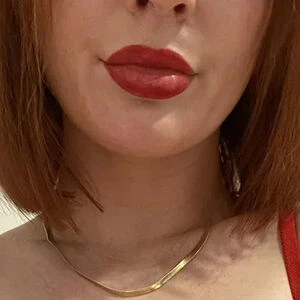 Elizabeth Nazariego