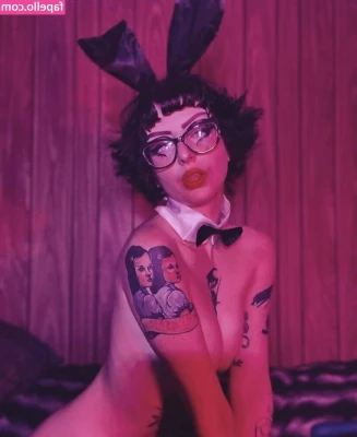 Vilma Ex Noir [ vilma-ex-noir ] - 🎥 26 minutes FULL XXX Scene! Watch me get Impregnated by 3 BBC!