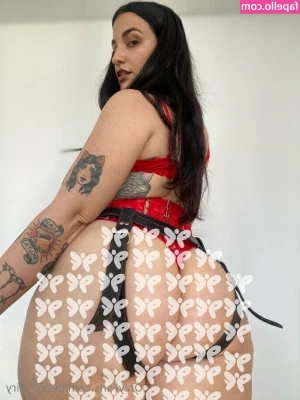pervy.fairy [ pervy-fairy ] - I m loving pink and black