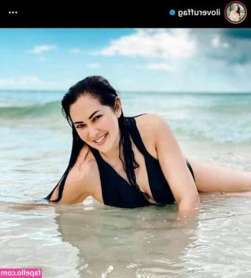 Ruffa Gutierrez [ ruffa-gutierrez ] - Wracasz do domu z pracy i znajdujesz mnie w takiej sytuacji... jaka