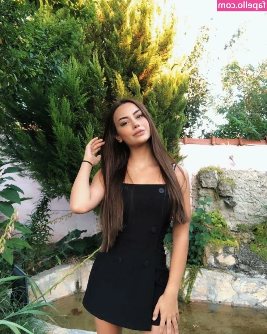 Öykü Berkan [ yk-berkan ] - I guess you guys all received my creampie video in your DM by now.
