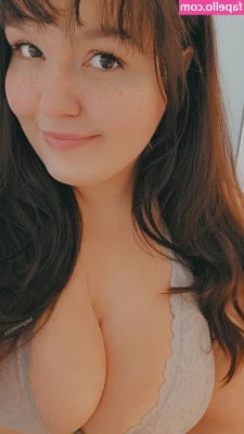 babygirlnikki513 - I know you wanna touch