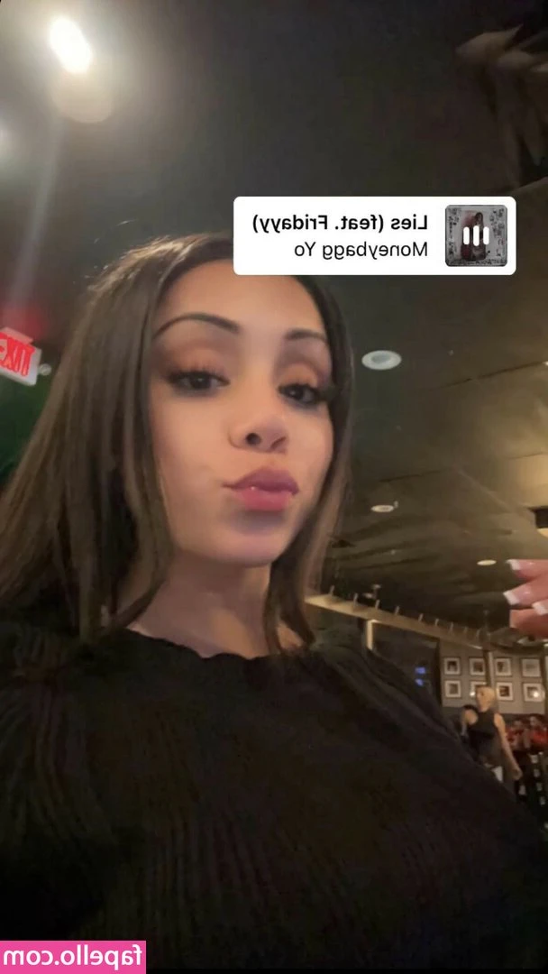 Badgalxaria - sending this sexy video to your inboxs now   @littlemissmarie