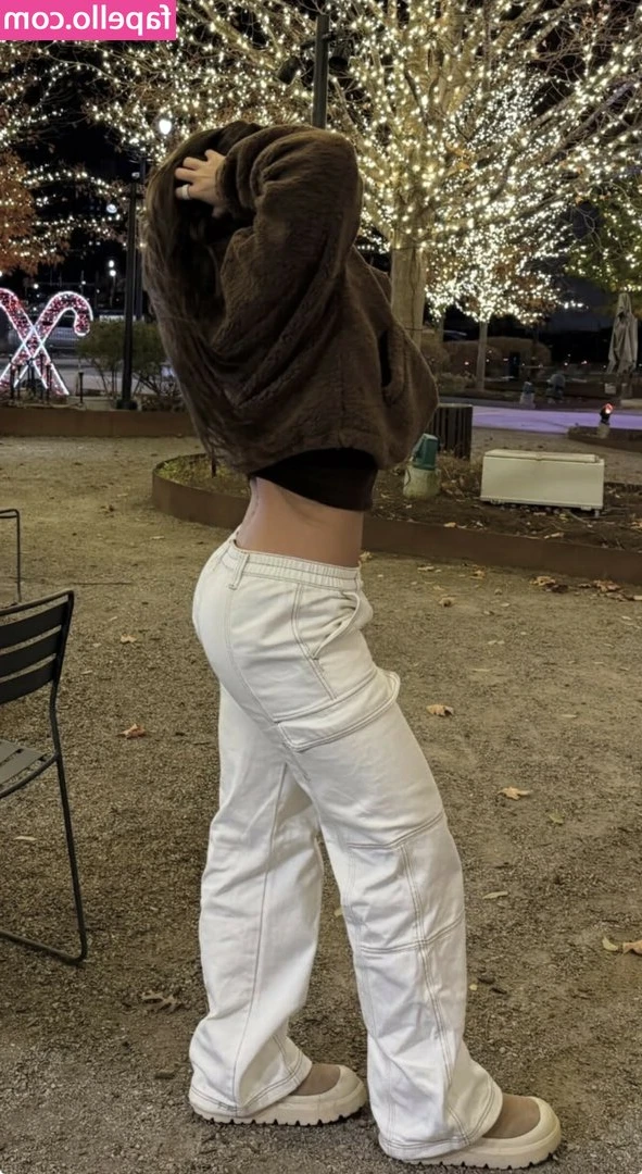 Abby Weiss [ abby-weiss ] - I’ve gotten a ton of strip show requests in my DMs so I thought