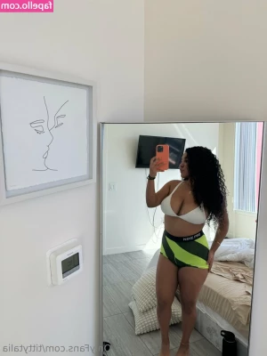 tittytalia - Booty