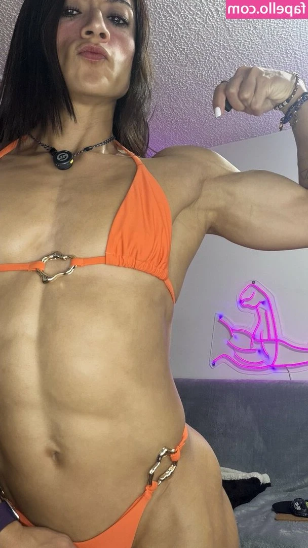 Mighty Laura [ mighty-laura ] - Online for a bit.