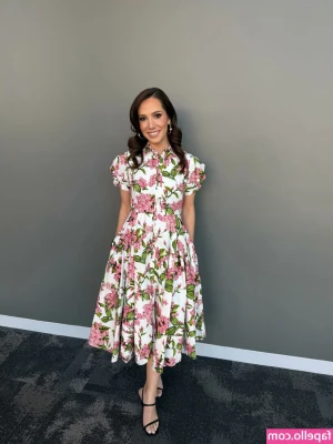 Courtney Cronin [ courtney-cronin ] - Bright Content Set