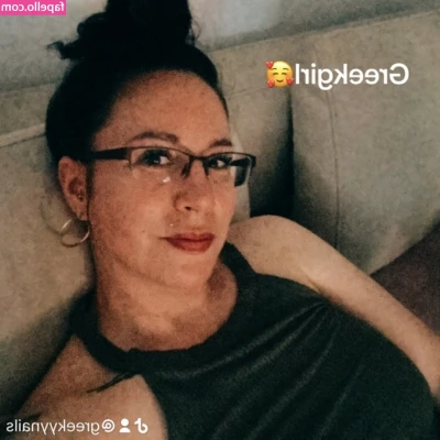 greekmadame - I'm ready to do customs n cock ratings !!!