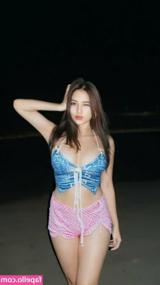 Shania Gracia [ shania-gracia ] - My special holiday kit, what do you think?💋✨