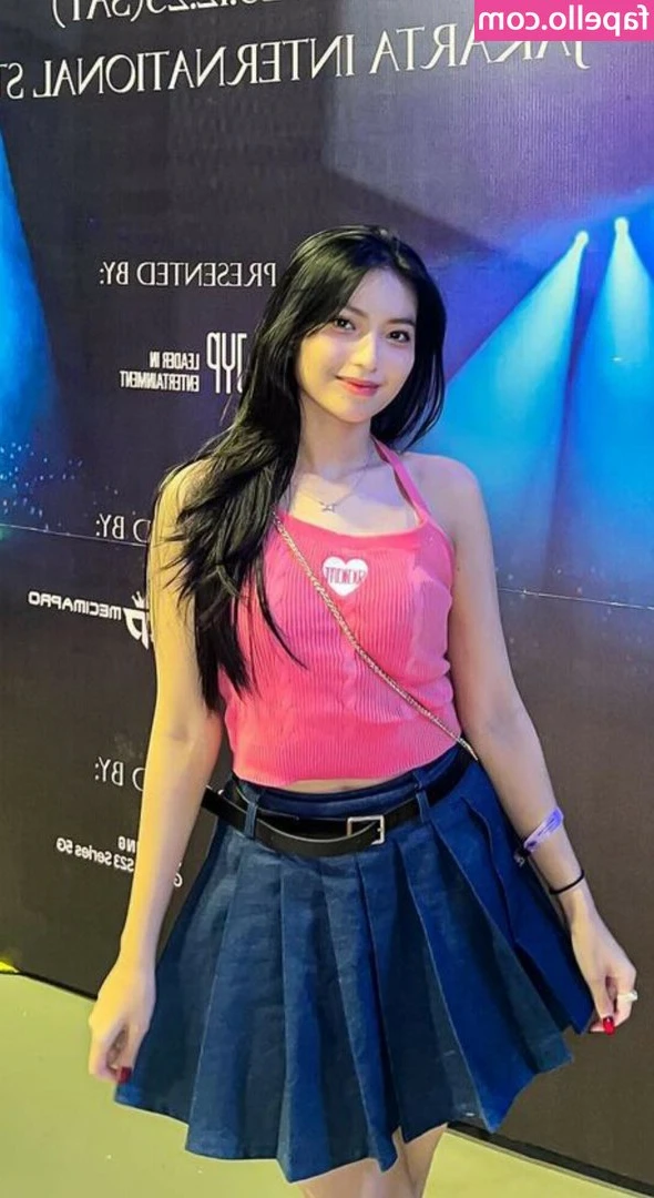 Shania Gracia [ shania-gracia ] - What are your plans for today's holiday? How about we spend some time