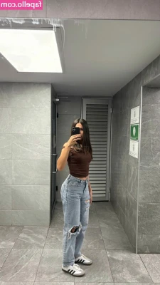 Mariel Mendoza [ mariel-mendoza ] - Did ya’ll have a good Christmas? 🫶🏻🎄