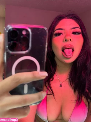 elliexxxlove - Spank me?