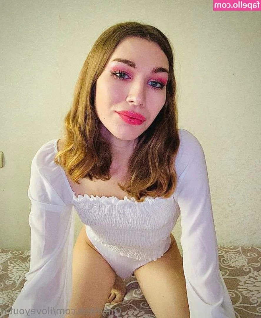 bbgirltiiisha - Happy Hump Day! 🍑 Tell me what you got planned for the weekend? DM