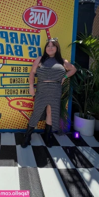 Jennifer Barboza [ jennifer-barboza ] - Wanna climb ontop?
