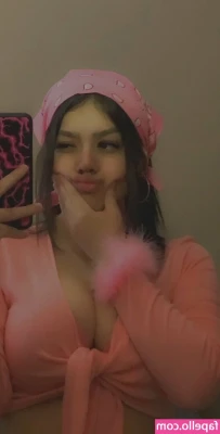 Variousjackie - Taste my big giant tittties