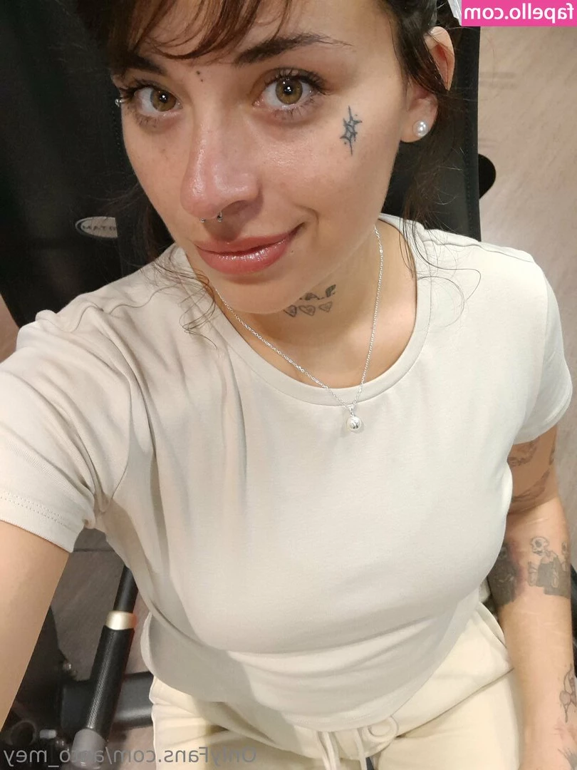 anto_mey [ anto-mey ] - Post gogo dancing