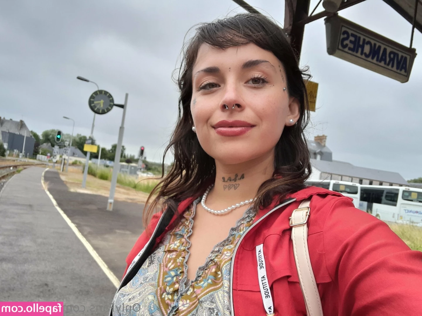 anto_mey [ anto-mey ] - Feeling cute as hell!