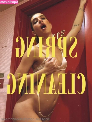 itsmeannmarie - Watch out!! 👀 Fat, juicy ass coming your way 🍑