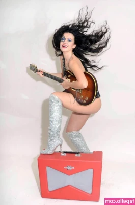 Natasha Blasick [ natasha-blasick ] - Leave a tip if you love my ass