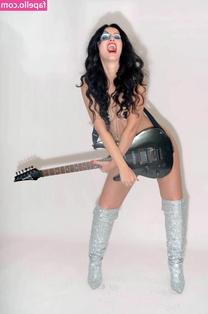 Natasha Blasick [ natasha-blasick ] - Cała na różowo :3