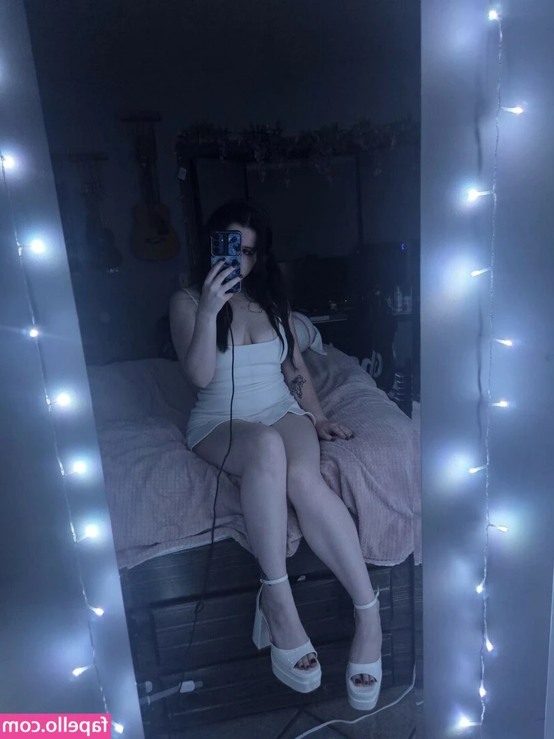 bl00d_k1ssed [ bl00d-k1ssed ] - Monday update!