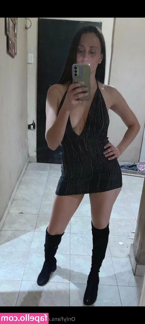 carfemmearg - babyoil + nipple clamps with bells means a fun titty Tuesday ♡ 2:25