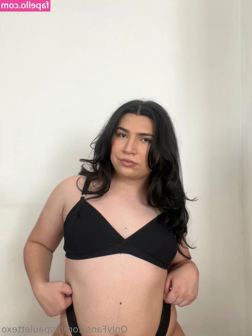 itspaulettexo - Fingering my oily pussy for you  I love the way my pussy feels being