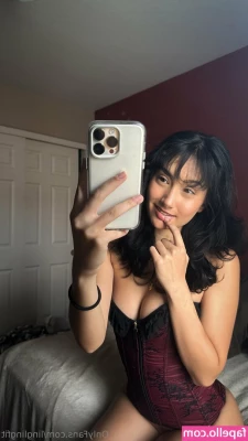 urfavasianbih4free - Swipe thru and pull them down....