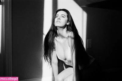 Rachel Williams [ rachel-williams ] - DM me to watch it change colors