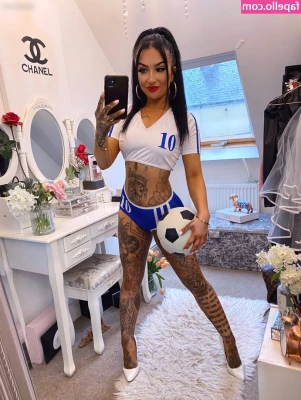 Tia Mendez [ tia-mendez ] - Want to see daddy? Tip in $10 for the video in your DMs.