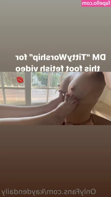 Kaydendaily - SPECIAL ROYAL GUARD TO REPORT HIMSELF     THIS EBONY QUEEN NEEDS A