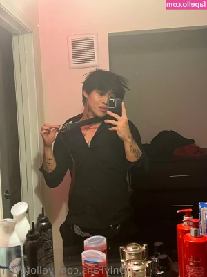 will_pyun [ will-pyun ] - Are you going to unzip my jeans?