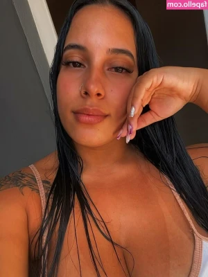 Kamy - What do you think is the sexiest thing about me?😉